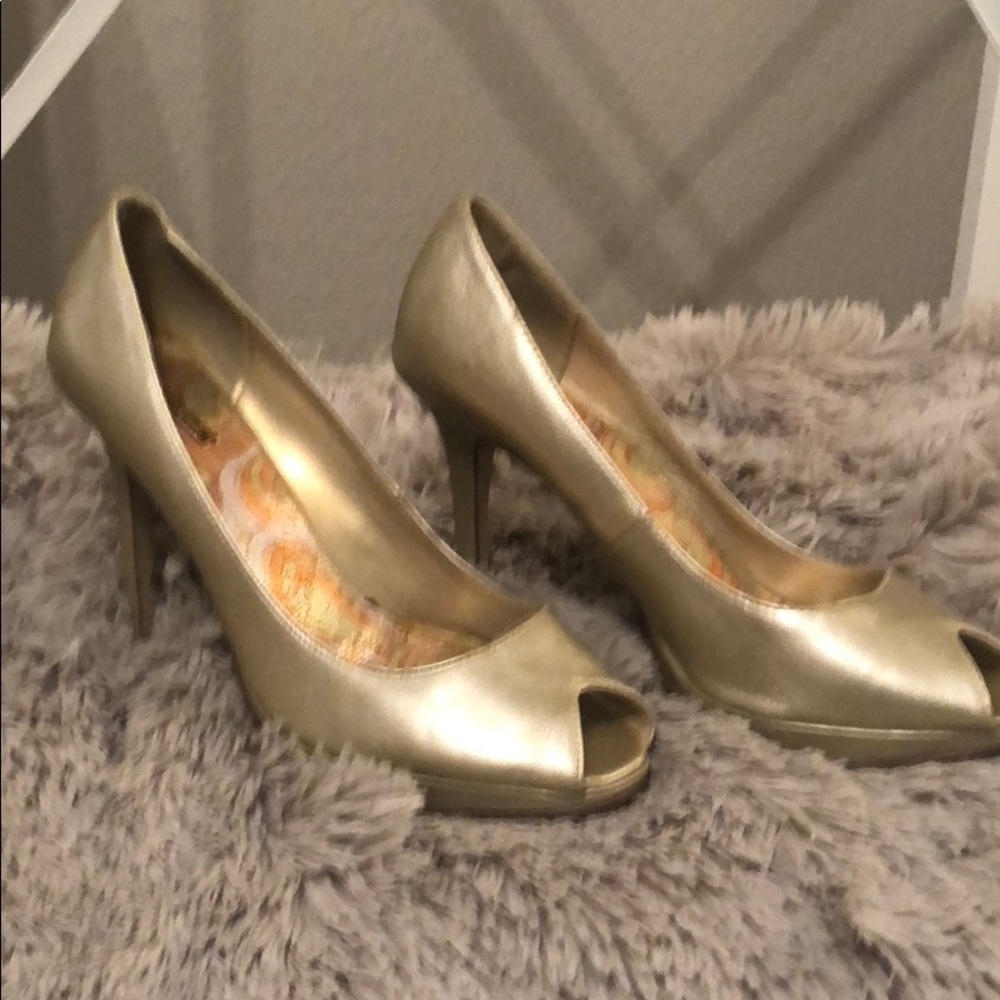 Ladies gold open toe heels